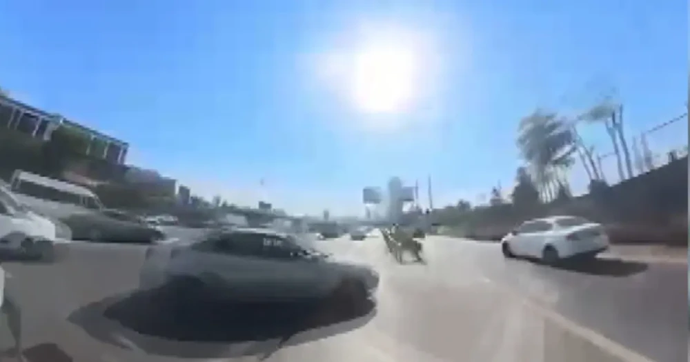 Korkunç Kaza: Kontrolsüz Şekilde Yan Yola Giren Otomobil Motosiklete Çarptı