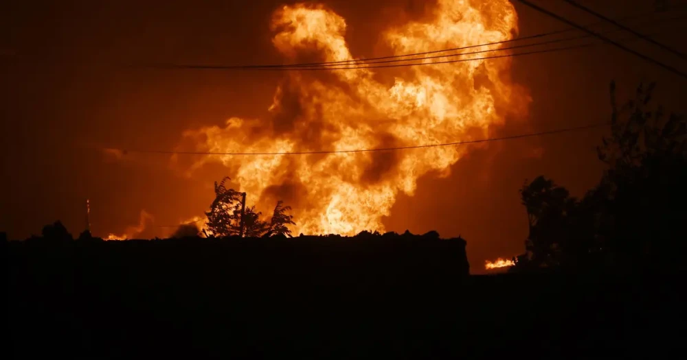 Neighbouring fires are alarming. Flames approach settlements