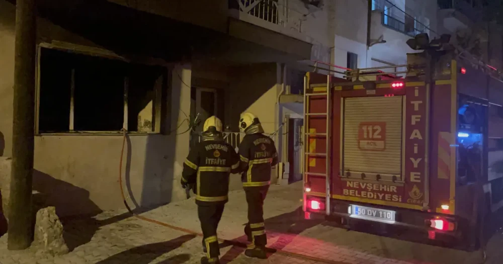 Tartıştığı kardeşinin evini kundakladı