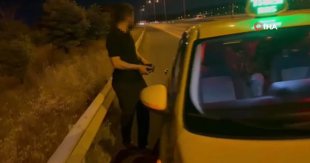 Ticari taksiyle göçmen kaçıran insan tacirleri yakalandı