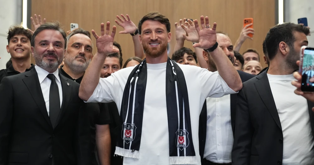 Salih Özcan, Beşiktaş için İstanbul'da