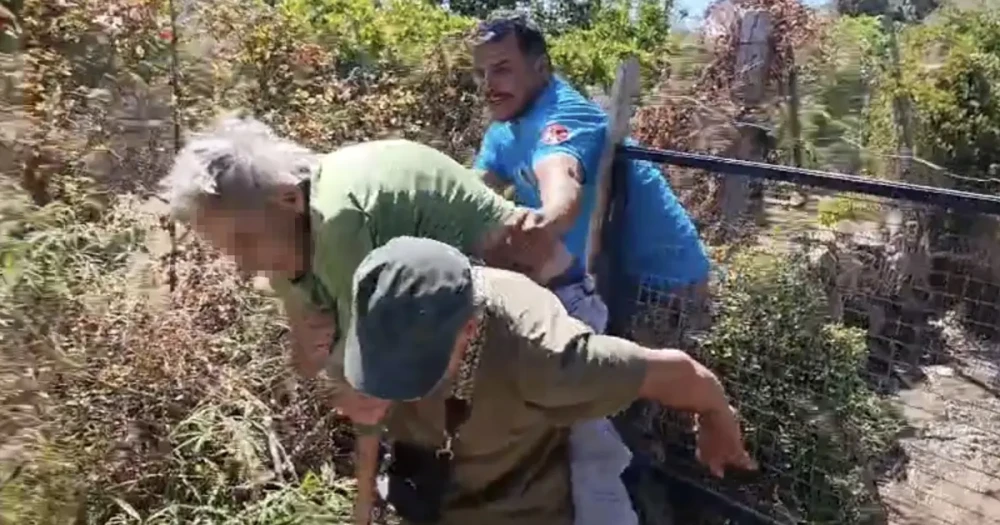 Kendini yakmaya çalışırken 10 hektarlık alan kül etti