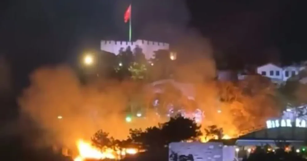 Ankara Kalesi'ndeki Yangın: Vazgeçilmez Güvenlik Önlemleri Gerekli