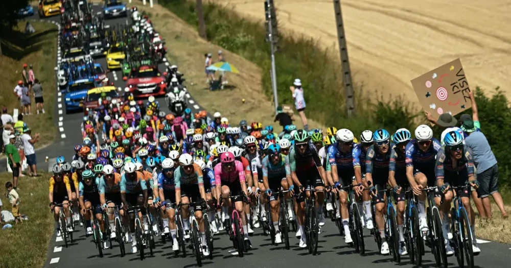 Aşırı Sıcaklar Tour de France'ın 9. Etabını Kısalttı: Tarihsel Bir İlk