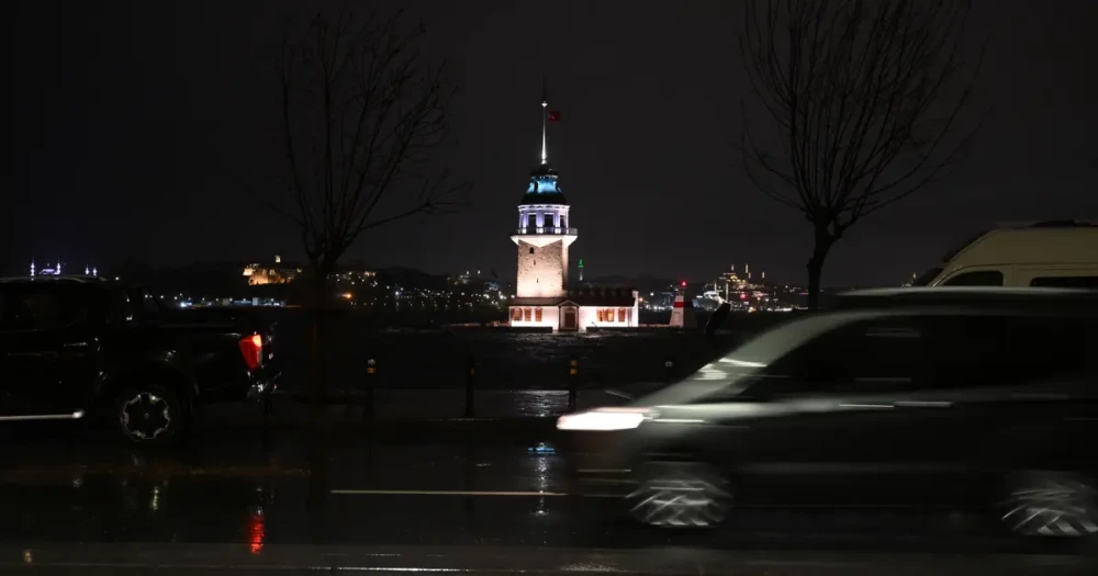 AKOM'dan İstanbul'a: Gece başlayacak yağışlar öğle saatlerine kadar devam edecek