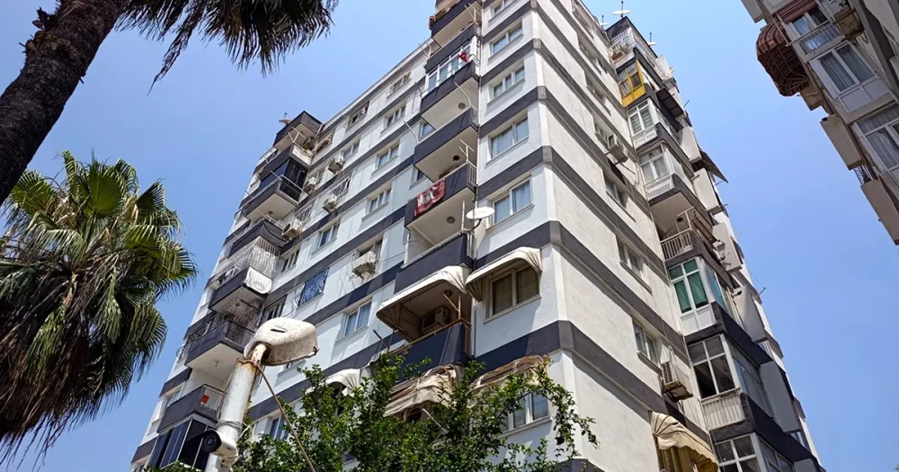 Adana’da Çekiçle Boğaz Kesti: Çukurova’da Şok Olay