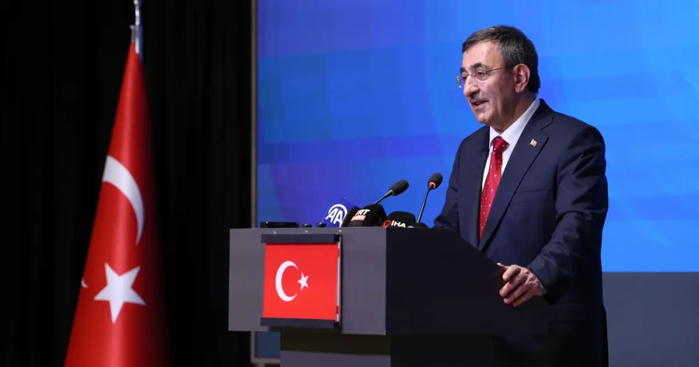 ... maybe the title: "Cevdet Yılmaz'dan F-35 ve yaptırım açıklaması. "Artık top ABD yönetiminde""? The title should be the given headline. Use h1.

We need to produce HTML only.

Let's craft.

Structure:

Cevdet Yılmaz'dan F-35 ve yaptırım açıklaması. "Artık top ABD yönetiminde"