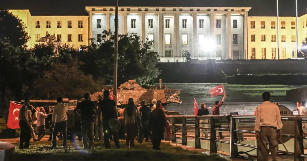 Siyasilerden 15 Temmuz Mesajları: "Tarihi Bir Dönüm Noktası"