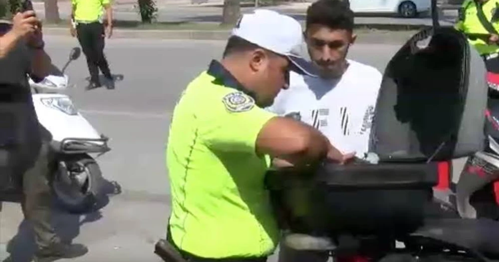 Adana'da motosiklet denetimi: 43 sürücüye 730 bin lira ceza