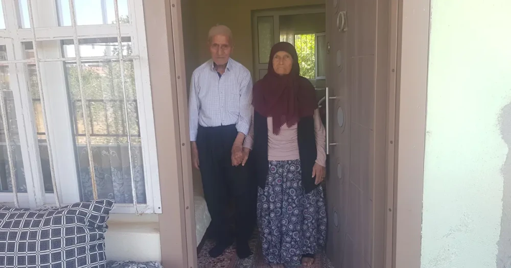 Biri 103, diğeri 100 yaşında! Uzun ömrün sırrı sofradaki 3 besinde