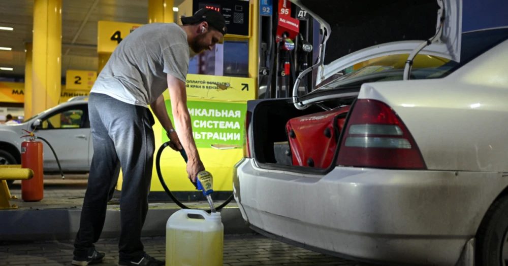 Petrol Devi Rusya'da Yakıt Krizi Derinleşiyor