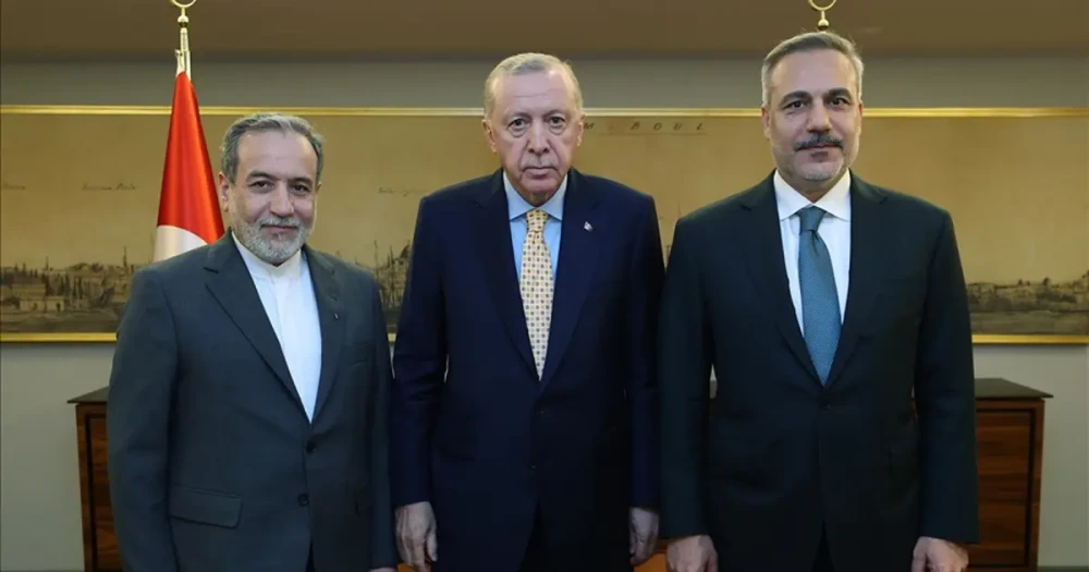İran Dışişleri Bakanı Arakçi: Türkiye Savaşın Perdeye Arkasını Kurdurmuş