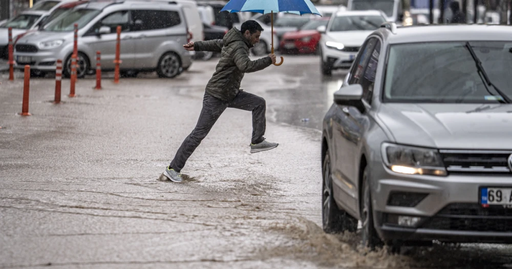 Yaz Mevsiminde Beklenmedik Dönüşüm: Meteorolojik Turuncu Alarm Verildi