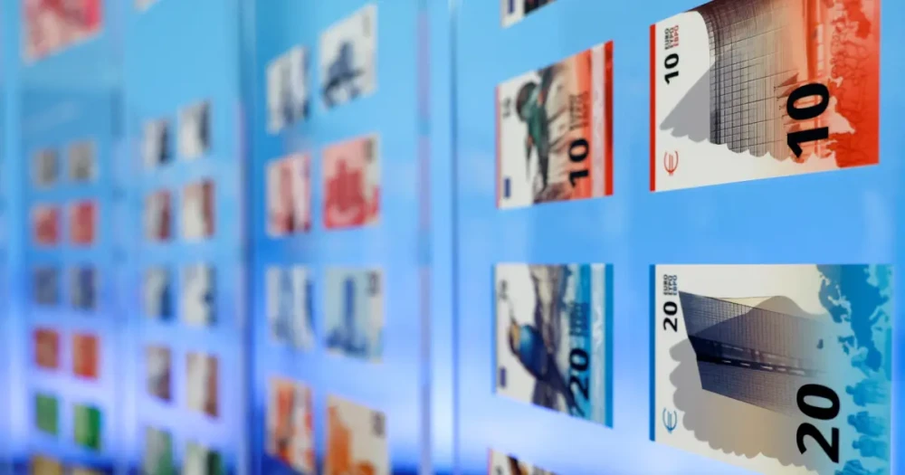 Euro banknotları değişiyor. İşte oylamaya sunulan 10 tasarım